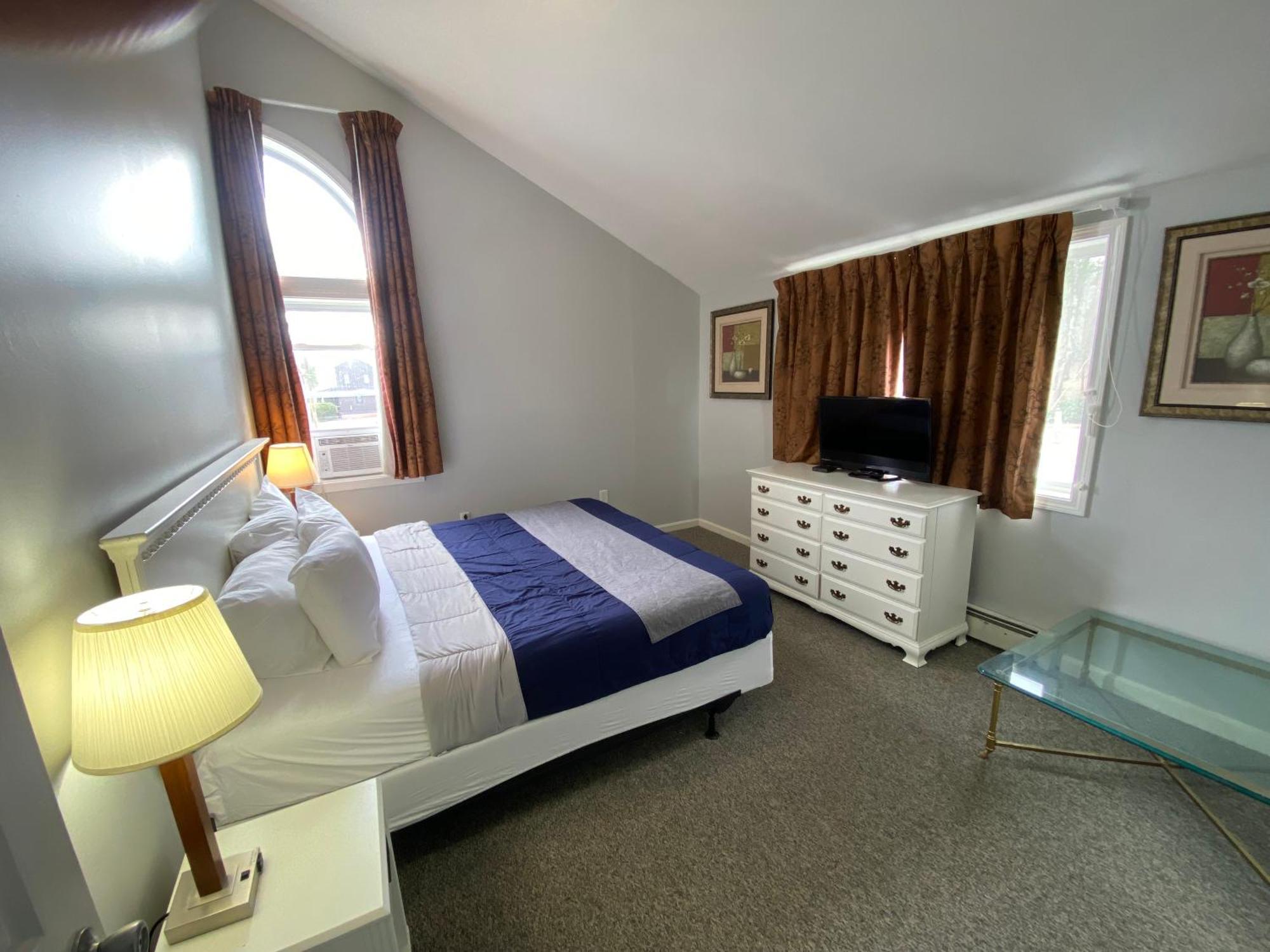Winnisquam Lake Inn Тилтон Экстерьер фото