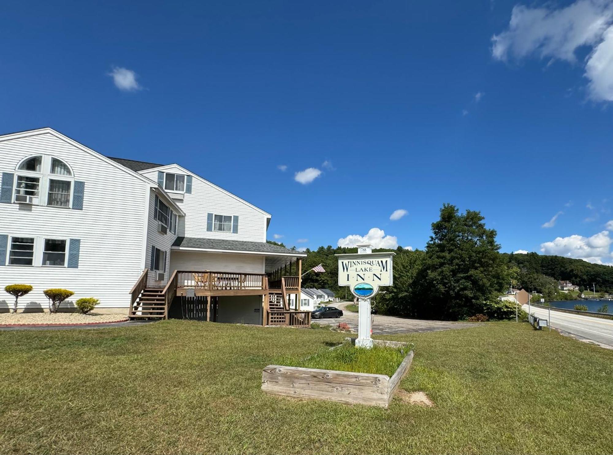 Winnisquam Lake Inn Тилтон Экстерьер фото