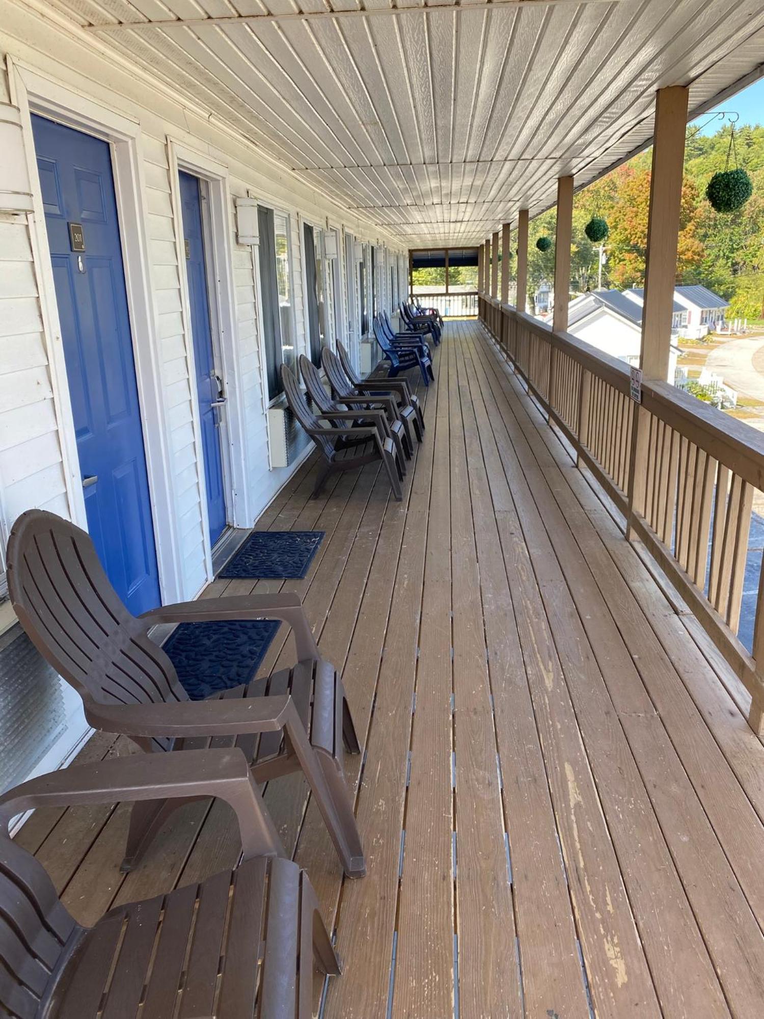 Winnisquam Lake Inn Тилтон Экстерьер фото
